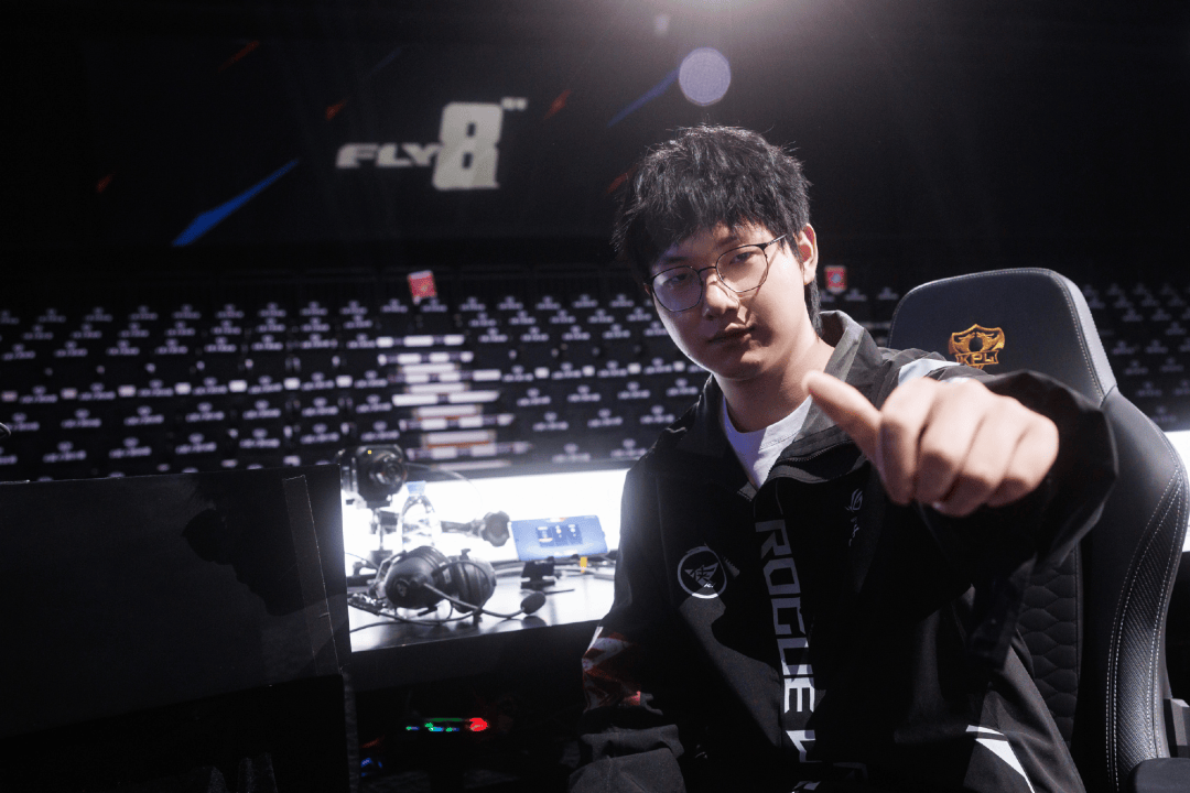 HKA翻盘FLY,JackeyLove团战一打五鏖战多局入围赛,引爆全场热议 HKA翻盘FLY,JackeyLove团战一打五鏖战多局入围赛,引爆全场热议