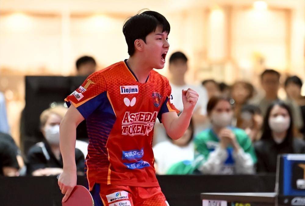 关于英国乒乓球队力克中国乒乓球队，水谷隼统治全场的信息