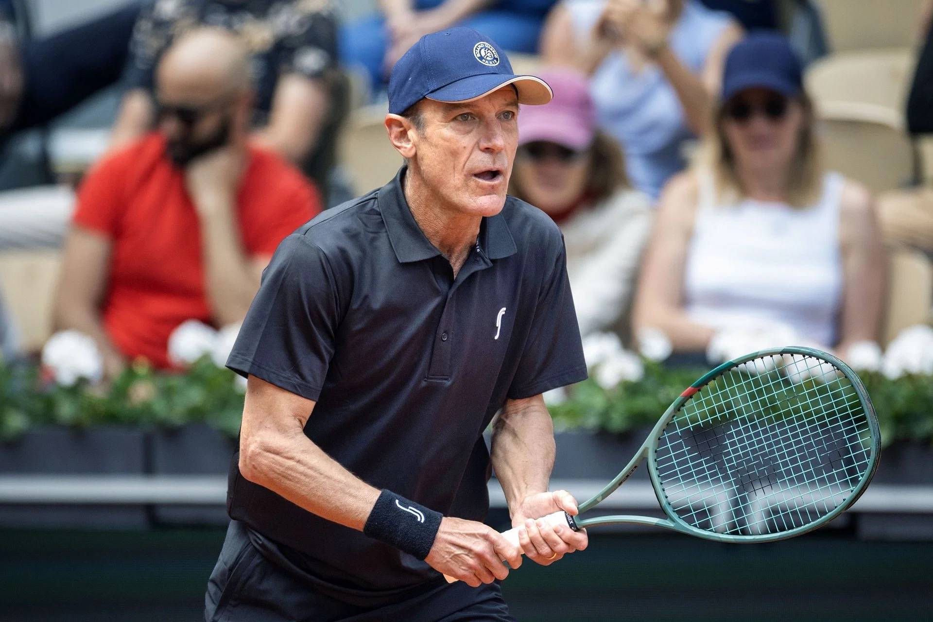 包含意大利网球队逆转德国网球队，费德勒一己之力扛起全队的词条