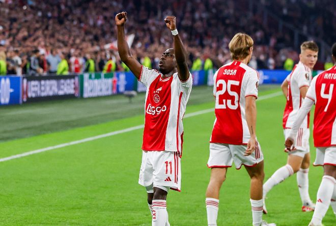 包含阿贾克斯险胜切尔西，挺进欧冠半决赛的词条