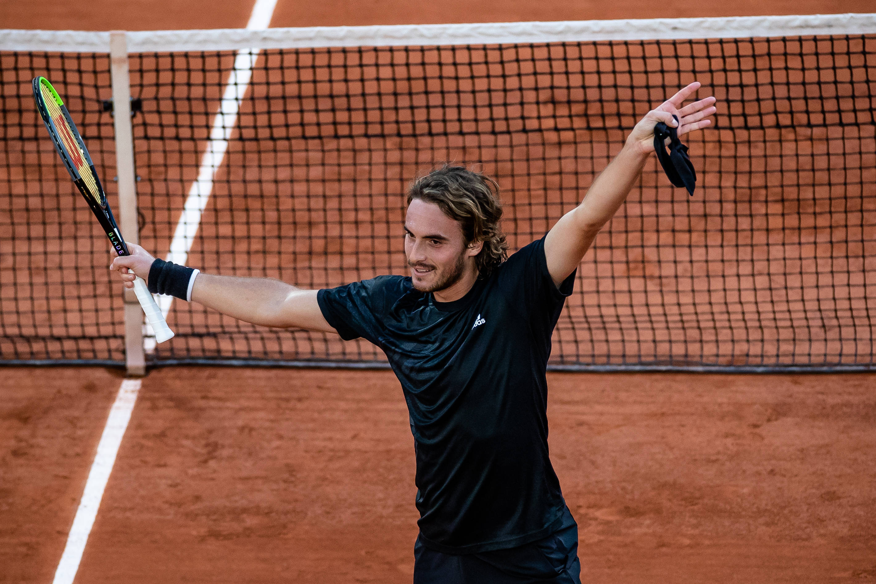 意大利网球队绝杀法国网球队,西西帕斯打破历史纪录 意大利网球队绝杀法国网球队,西西帕斯打破历史纪录